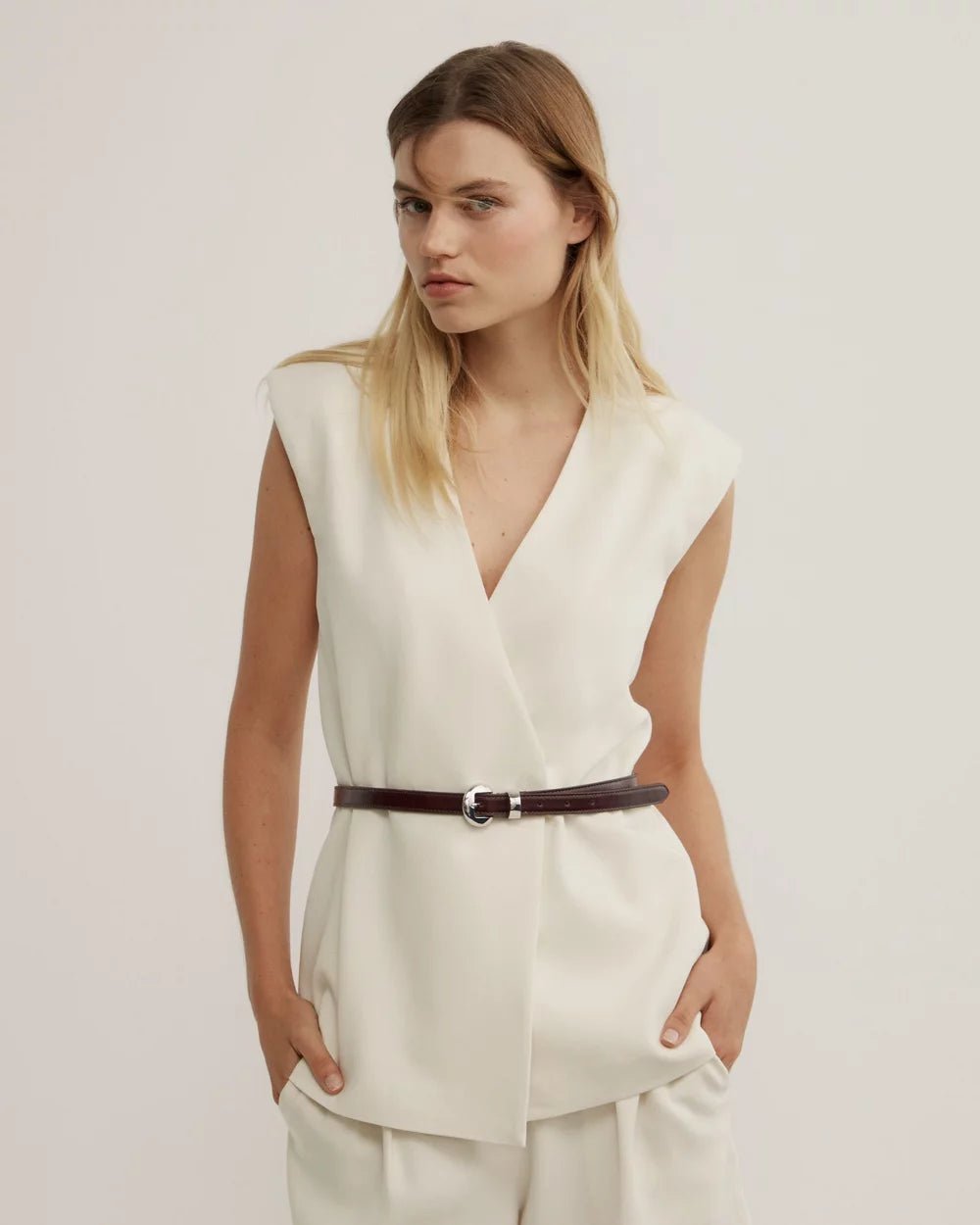 " Curved Buckle Leather Belt - Image 5